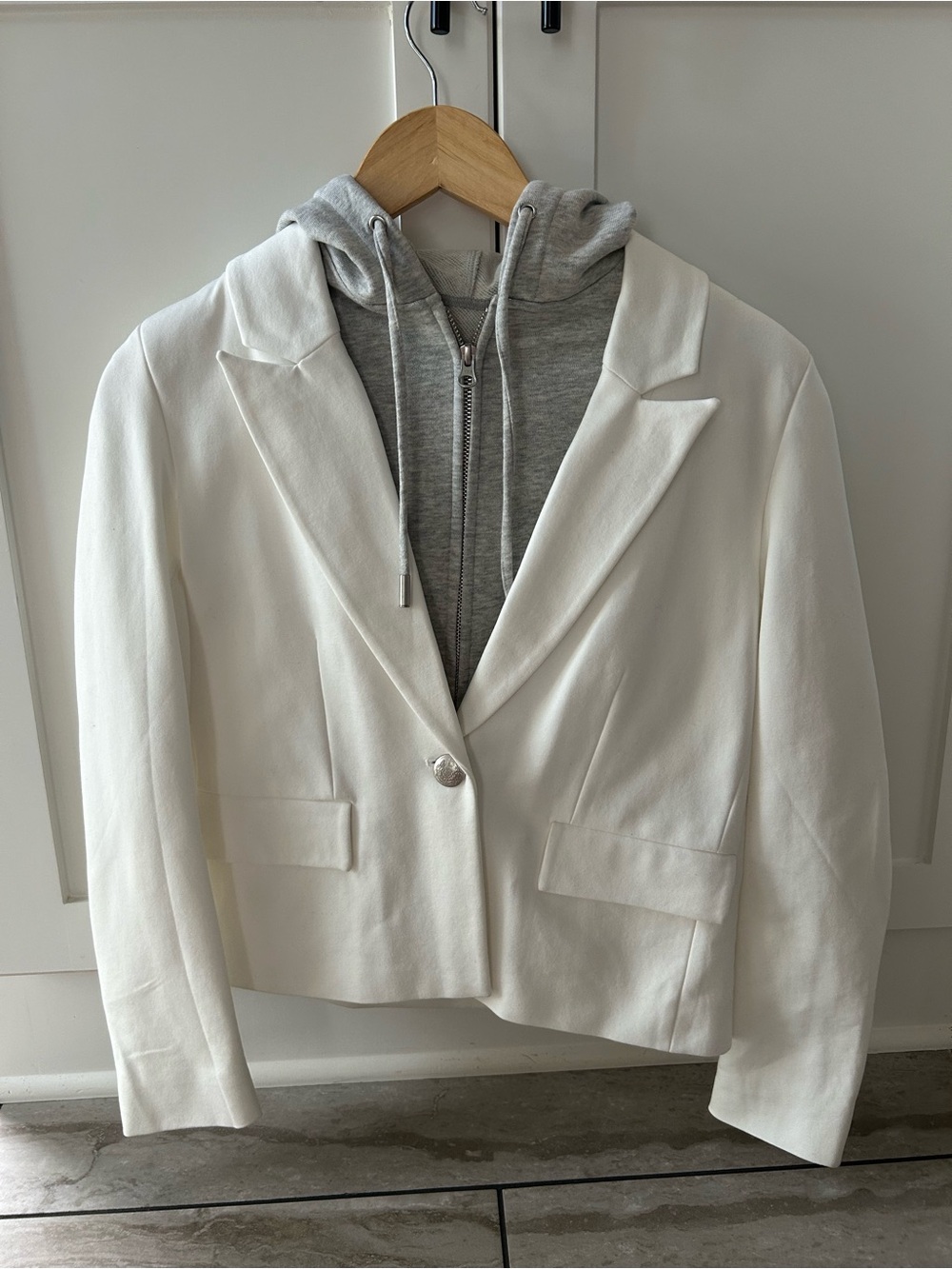 Evereve White Tailored Blazer with Gray Hoodie Insert